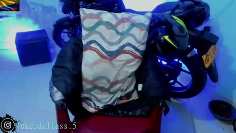 Snapshot of damian_torner chatting on 08/03/26, 10:21 Damian torner online show from 08/03/26, 10:21