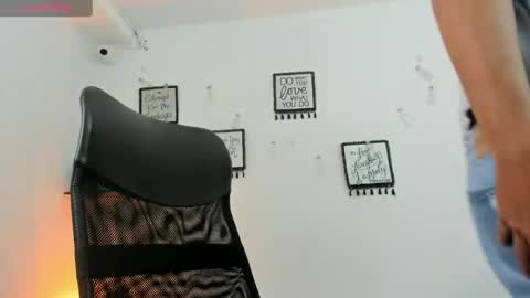 Snapshot of damianblazee chatting on 05/31/26, 12:23 damianblazee online show from 05/31/26, 12:23