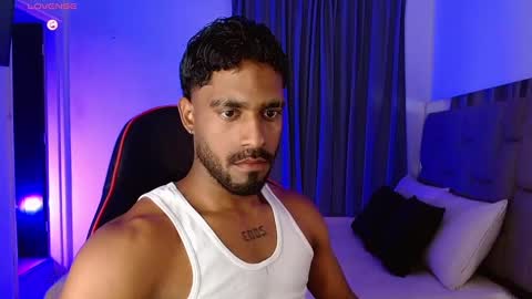 Snapshot of damiano_walker chatting on 09/26/25, 05:00 damiano_walker online show from 09/26/25, 05:00