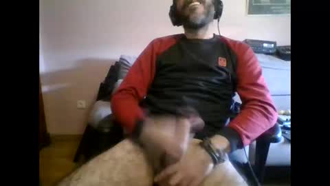 Snapshot of damianour chatting on 02/19/25, 03:27 damianour online show from 02/19/25, 03:27