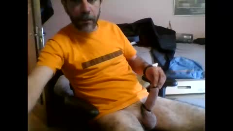 Snapshot of damianour chatting on 09/11/25, 10:37 damianour online show from 09/11/25, 10:37