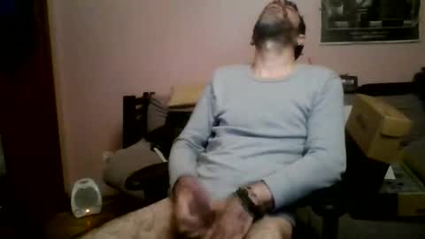 Snapshot of damianour chatting on 11/19/25, 11:10 damianour online show from 11/19/25, 11:10