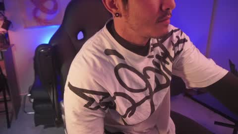 insta damn8   --------  online show from 01/05/25, 12:52