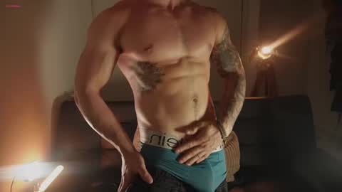 insta damn8   --------  online show from 09/20/25, 12:55