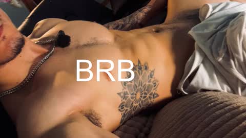 insta damn8   --------  online show from 10/29/25, 01:19