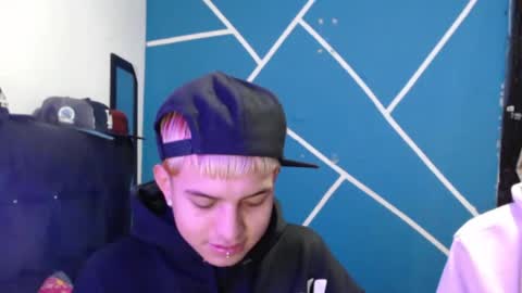 damiansexyboy69 online show from 12/19/25, 05:47