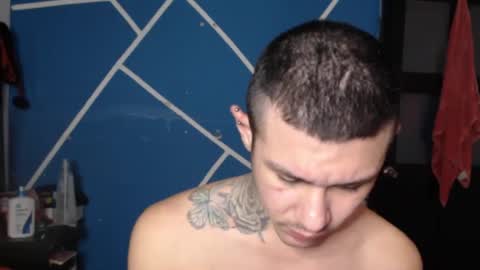 Snapshot of damiansexyboy69 chatting on 01/18/26, 02:21 damiansexyboy69 online show from 01/18/26, 02:21