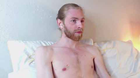 Snapshot of damien_diamond chatting on 01/11/25, 09:04 damien_diamond online show from 01/11/25, 09:04
