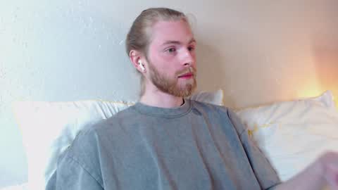 Snapshot of damien_diamond chatting on 01/12/25, 12:07 damien_diamond online show from 01/12/25, 12:07