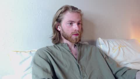 Snapshot of damien_diamond chatting on 01/12/25, 11:47 damien_diamond online show from 01/12/25, 11:47