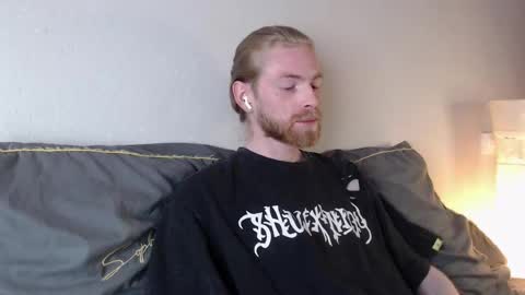 Snapshot of damien_diamond chatting on 10/05/25, 08:40 damien_diamond online show from 10/05/25, 08:40