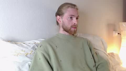 Snapshot of damien_diamond chatting on 10/16/25, 10:11 damien_diamond online show from 10/16/25, 10:11