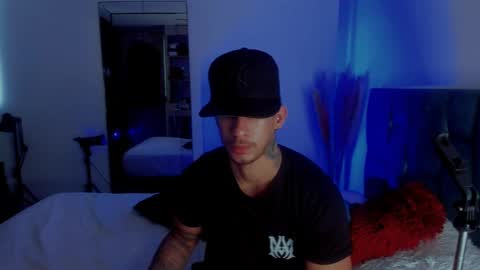 Snapshot of dammianmilleroficial chatting on 09/21/25, 01:24 INSTAGRAM  DAMMIANMILLEROFICIAL online show from 09/21/25, 01:24