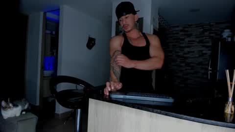 INSTAGRAM  DAMMIANMILLEROFICIAL online show from 12/17/25, 11:11