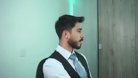 damon_frost online show from 12/17/24, 07:26