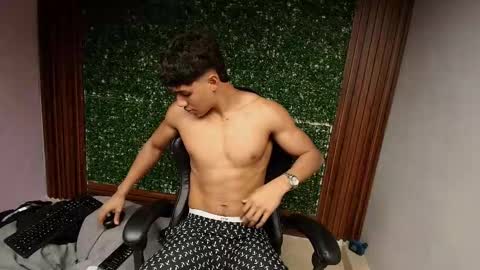 Snapshot of damon_sw chatting on 01/13/26, 07:30 damon online show from 01/13/26, 07:30