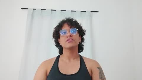 Snapshot of dan_blous chatting on 02/10/26, 07:40 Diane Blosson online show from 02/10/26, 07:40