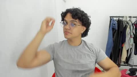 Diane Blosson online show from 04/21/26, 01:42