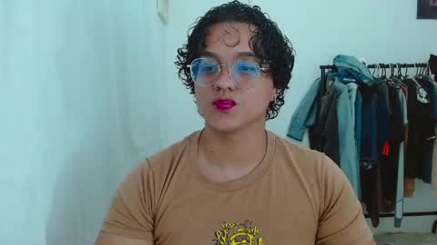 Snapshot of dan_blous chatting on 05/18/26, 12:18 Diane Blosson online show from 05/18/26, 12:18