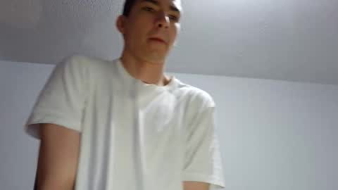 x  x online show from 04/25/26, 06:38