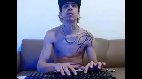 dan_jonson15 online show from 10/16/25, 01:28