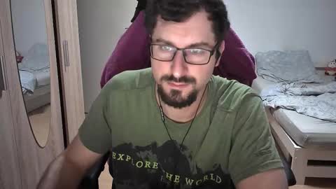 King Dan online show from 09/30/25, 08:03