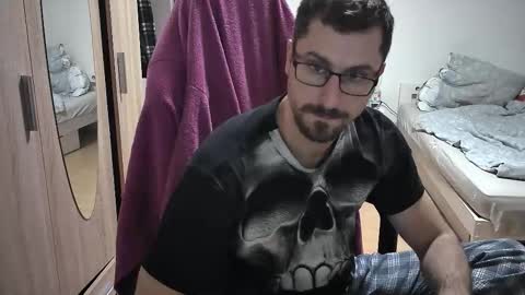 King Dan online show from 10/19/25, 06:41