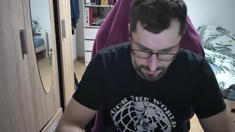 King Dan online show from 10/31/25, 08:54