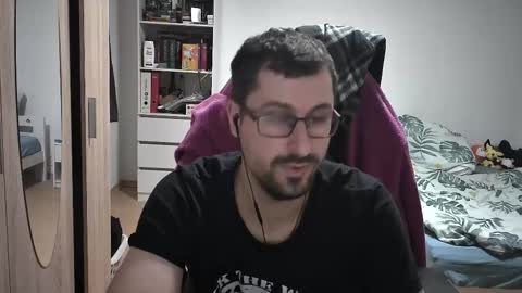 King Dan online show from 11/04/25, 08:19