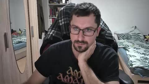 King Dan online show from 11/09/25, 07:34