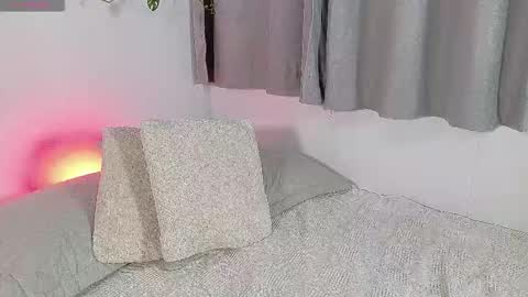 Bluemoon online show from 10/25/25, 05:40