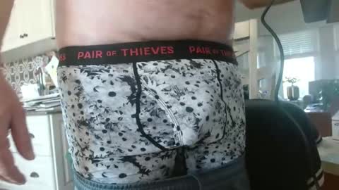 Snapshot of dan_va chatting on 01/09/25, 01:45 Dan online show from 01/09/25, 01:45