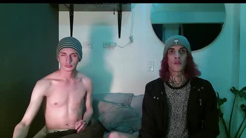 Snapshot of dan_yagami chatting on 02/01/25, 05:39 Dan and Noah online show from 02/01/25, 05:39