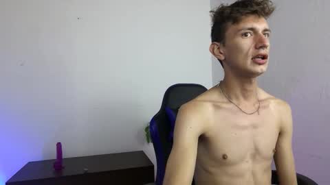 Snapshot of dan_yagami chatting on 10/26/25, 04:35 Dan and Noah online show from 10/26/25, 04:35