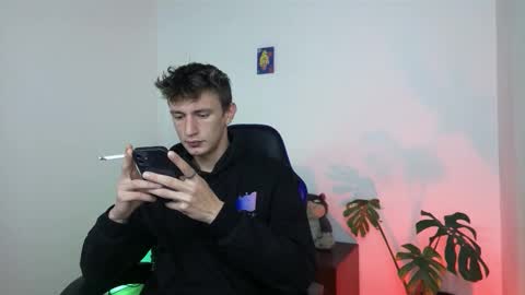 Snapshot of dan_yagami chatting on 11/04/25, 03:11 Dan and Noah online show from 11/04/25, 03:11