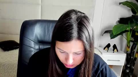 Dana Dom online show from 10/25/25, 01:46