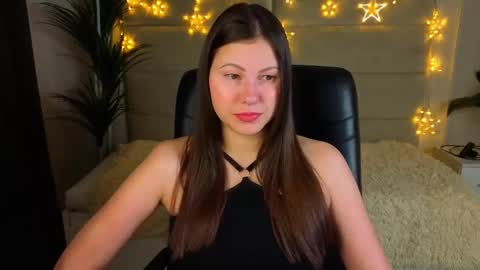 Dana Dom online show from 12/22/25, 01:46