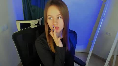 Snapshot of dana_orchid_ chatting on 10/27/25, 08:13 Dana online show from 10/27/25, 08:13