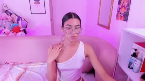 dana_paula online show from 03/11/25, 03:45