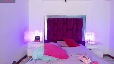    online show from 01/20/25, 10:04