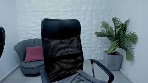 Danaa Rey online show from 03/05/25, 11:49