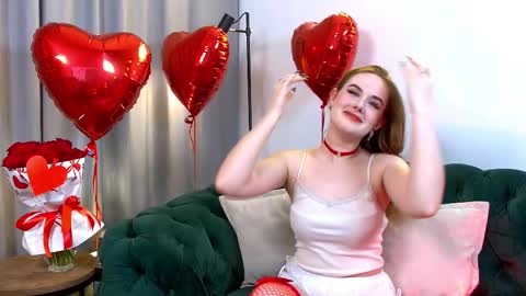 Snapshot of danadrake chatting on 02/13/25, 05:37 Dana online show from 02/13/25, 05:37