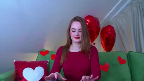 Snapshot of danadrake chatting on 02/17/25, 12:43 Dana online show from 02/17/25, 12:43