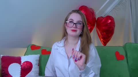 Snapshot of danadrake chatting on 02/23/25, 06:23 Dana online show from 02/23/25, 06:23