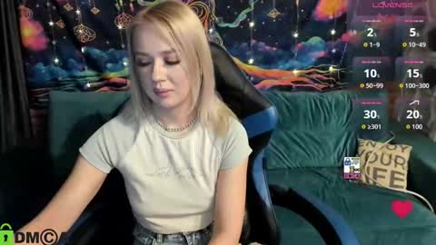 dances_queen online show from 03/16/26, 08:18