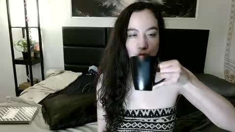 Lea lei-a online show from 01/29/25, 05:40