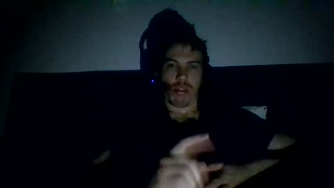 Snapshot of dane950804 chatting on 06/15/26, 04:04 dane950804 online show from 06/15/26, 04:04