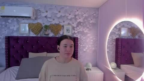 Snapshot of danee_19 chatting on 02/15/25, 11:39 Daniela online show from 02/15/25, 11:39