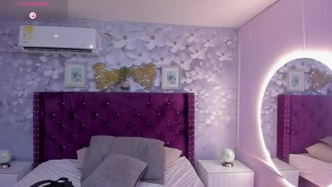 Snapshot of danee_19 chatting on 02/28/25, 11:36 Daniela online show from 02/28/25, 11:36