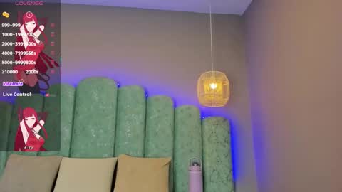 Snapshot of danee_19 chatting on 12/16/25, 11:04 Daniela online show from 12/16/25, 11:04